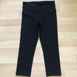 Lululemon crop size 2